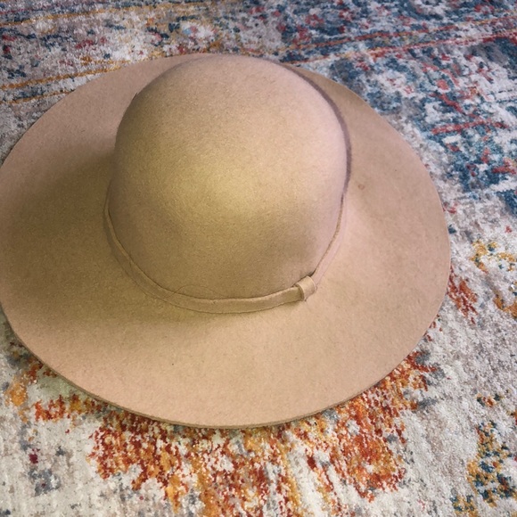100% wool hat - Picture 2 of 3